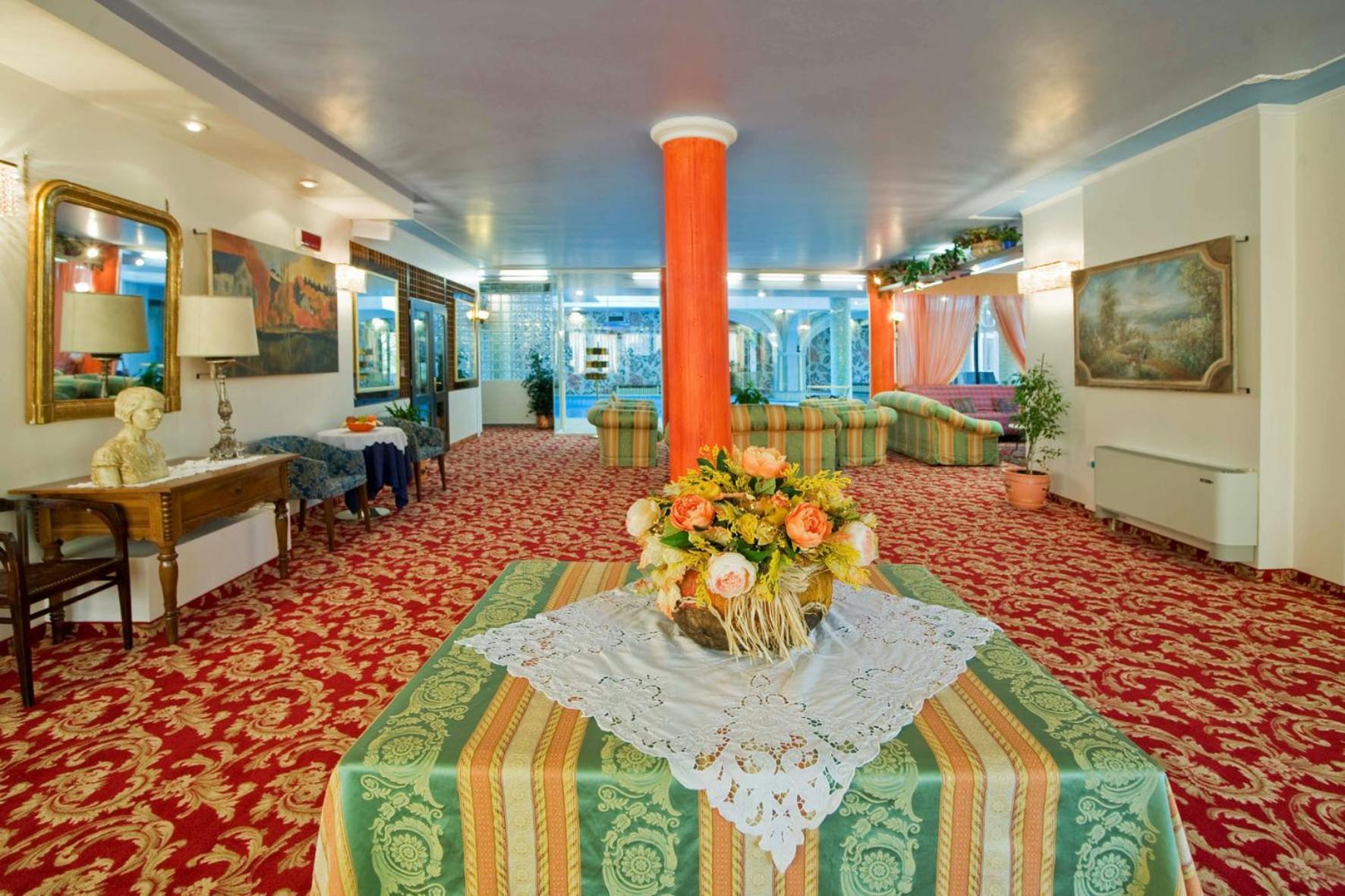 Hotel Ferrari Salsomaggiore Terme Exteriör bild