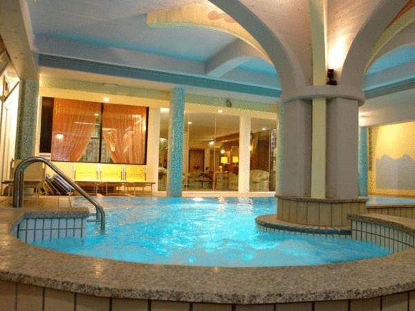 Hotel Ferrari Salsomaggiore Terme Exteriör bild