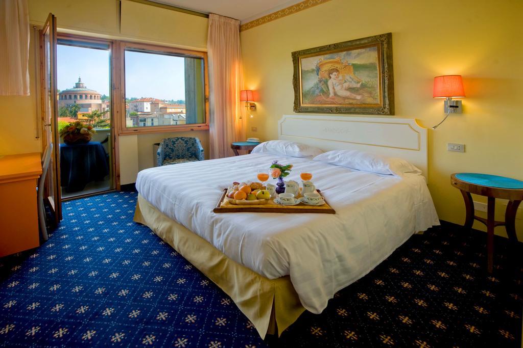 Hotel Ferrari Salsomaggiore Terme Exteriör bild