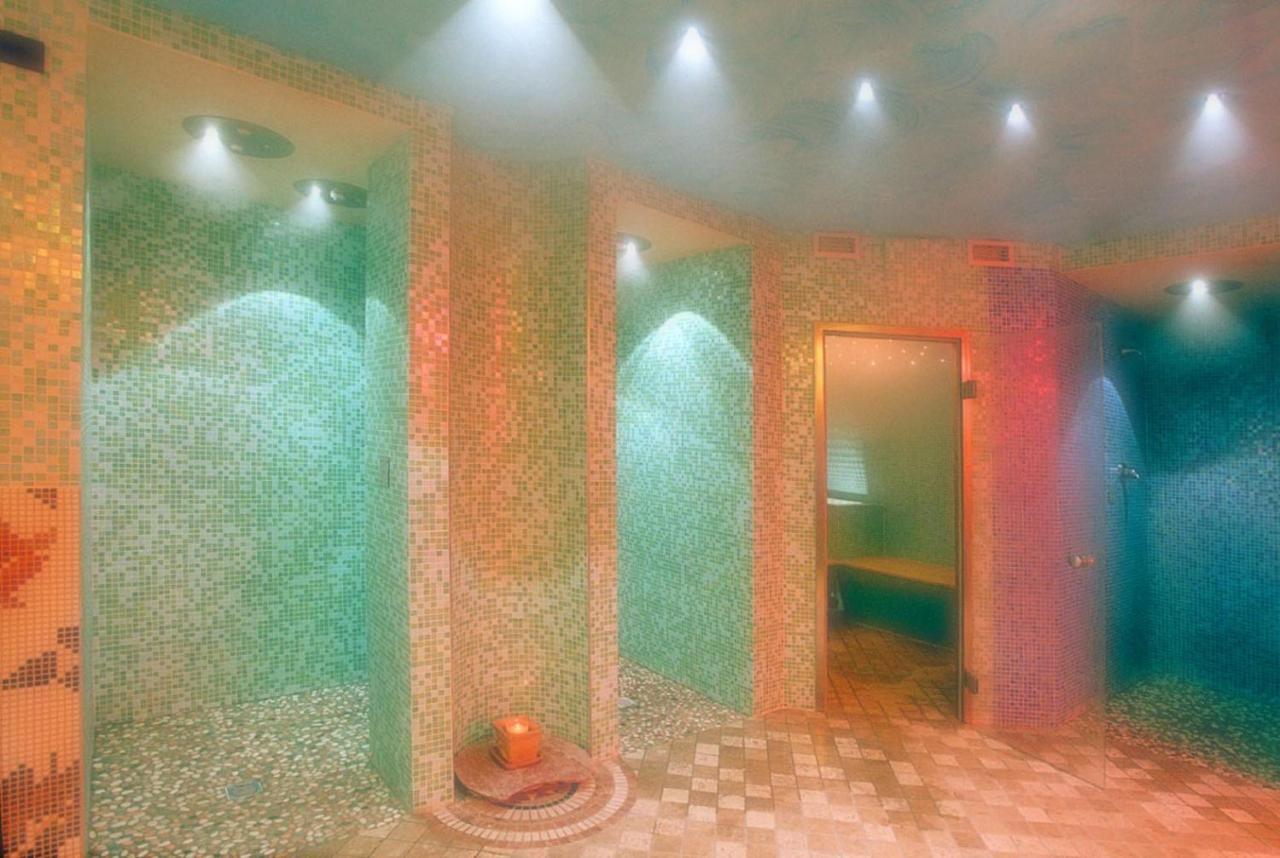 Hotel Ferrari Salsomaggiore Terme Exteriör bild